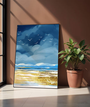 Meereslandschaft mit Vögeln in einer leuchtenden Blau- und Goldpalette