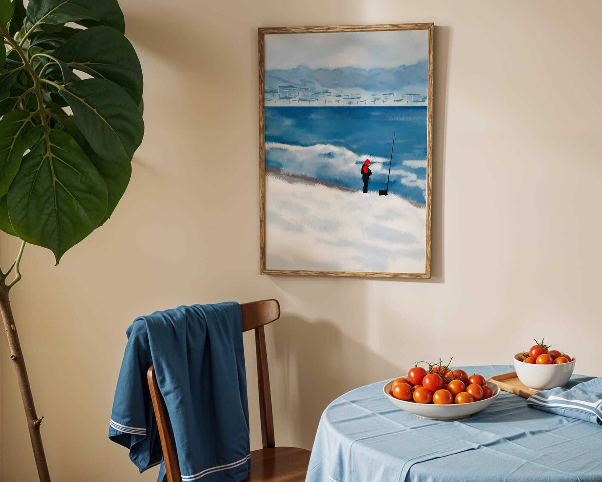 Winterlandschaft mit Person in roter Jacke am Meer