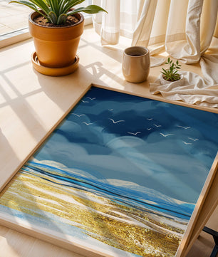 Meereslandschaft mit Vögeln in einer leuchtenden Blau- und Goldpalette