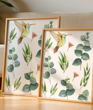Illustration d'un colibri à l'aquarelle et de feuilles d'eucalyptus
