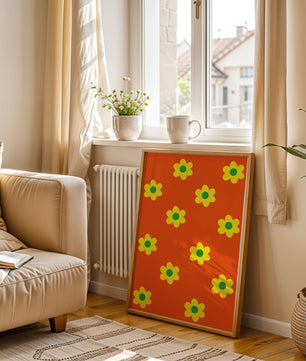 Buntes Blumenmuster mit gelben Blumen auf orangefarbenem Hintergrund
