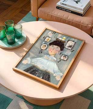 Retrato ilustrado caprichoso con elementos musicales y dorados