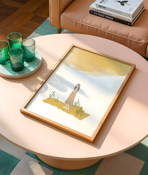 Fille en robe rose debout parmi des cactus sous un ciel aquarelle