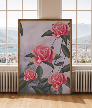 Hermosas rosas rosadas con exuberantes hojas verdes sobre un fondo suave