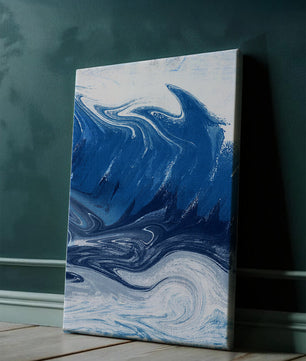 Pintura abstracta de ola oceánica azul y blanca con patrones giratorios