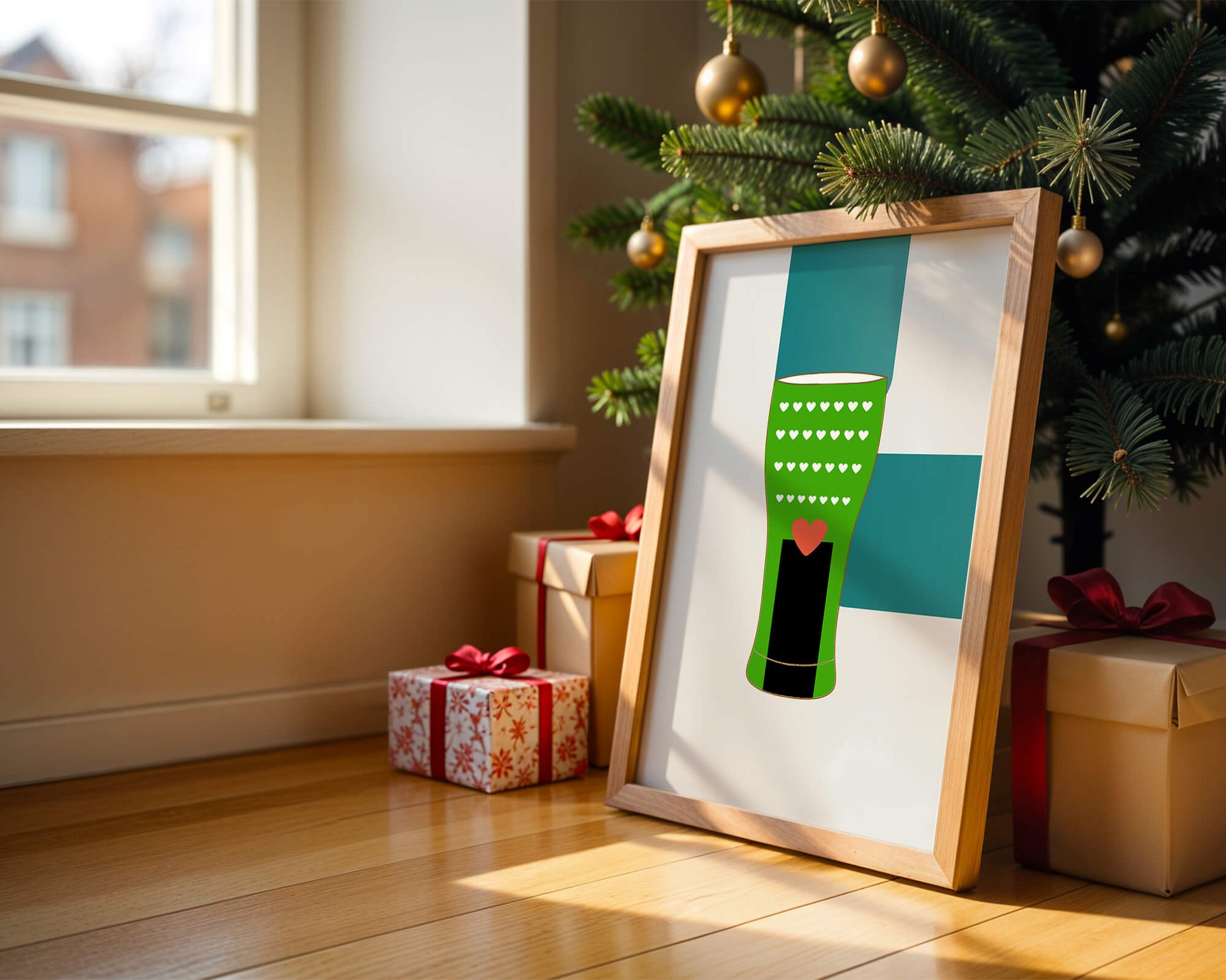 Green vase with heart pattern and minimalistic design
