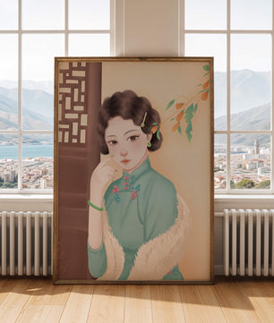 Elegante retrato de una mujer con atuendo tradicional y accesorios de jade