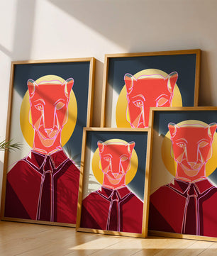 Arte de Puma Geométrico Colorido con Círculo Dorado