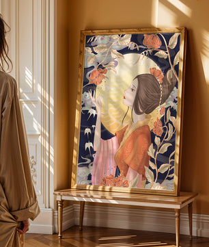 Illustration élégante d'une femme avec des éléments floraux sous la lumière de la lune