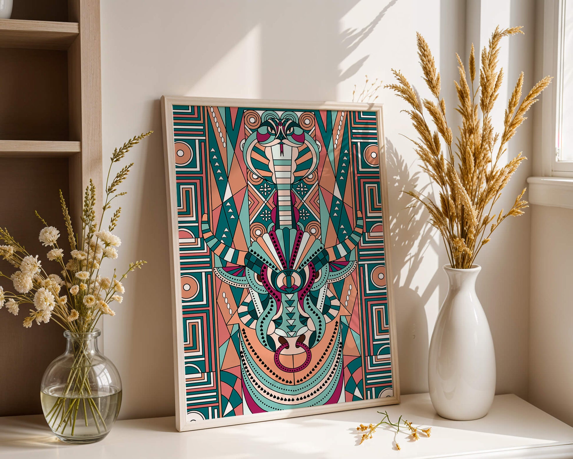 Ilustración art déco geométrica intrincada de serpiente y toro