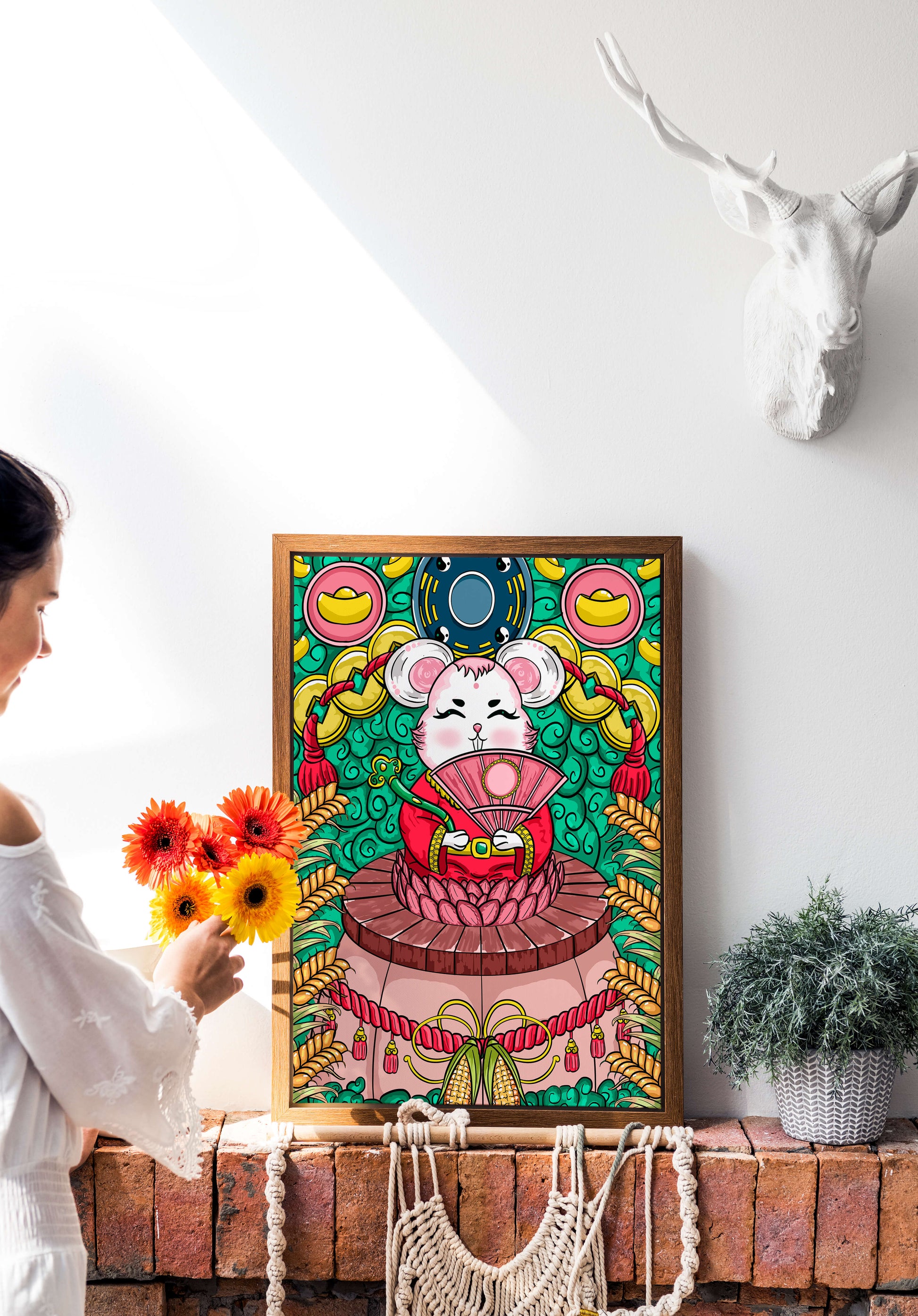 Encantador ratón decorativo con elementos asiáticos y monedas sobre un fondo vibrante.