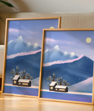 Paysage de montagne enneigée avec des maisons et des arbres sous la lumière de la lune