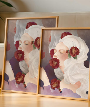 Retrato onírico de una mujer con cabello blanco y flores rojas
