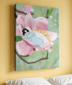 Escena onírica de una mujer durmiendo en una gran flor rosa
