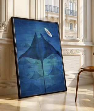 Escena submarina serena con mantarrayas y una canoa solitaria