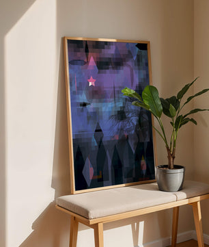 Geometrische abstrakte Kunst in lebhaften Blau- und Lilatönen