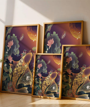 Bunte Koi-Fische mit Lotusblumen und Schmetterlingen bei Sonnenuntergang