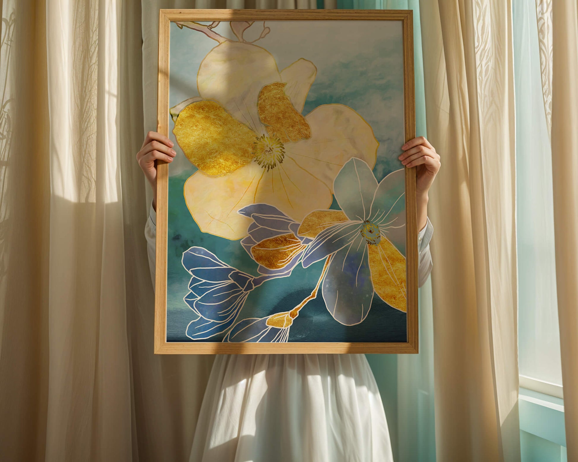 Arte floral abstracto con detalles dorados y tonos azules