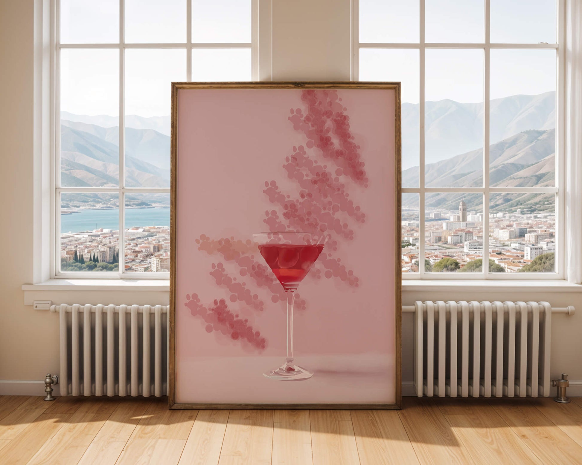 Elegante copa de cóctel roja sobre un fondo texturizado rosa