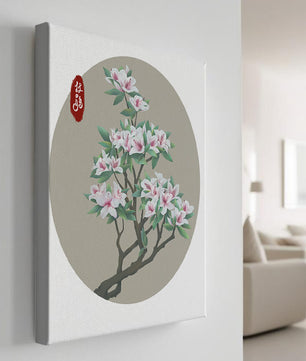 Obra floral delicada con magnolias en flor en estilo oriental