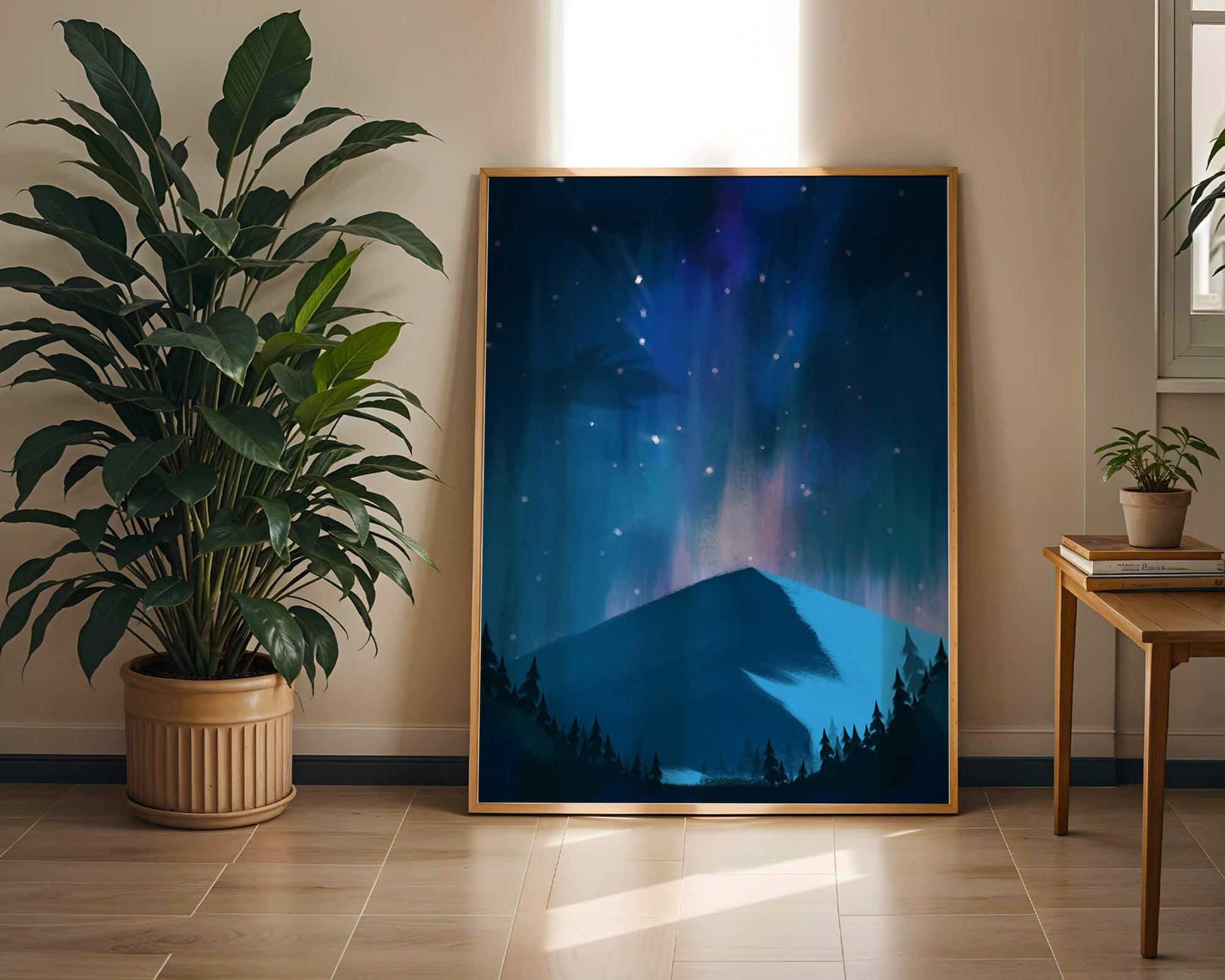 Paisaje montañoso sereno con auroras boreales y bosque oscuro