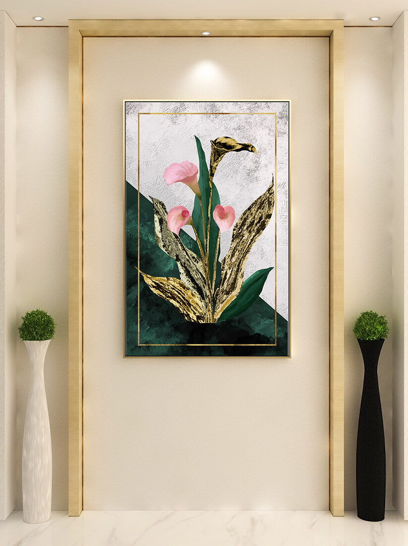 Abstrakte botanische Kunst mit rosa Calla-Lilien und goldenen Blättern