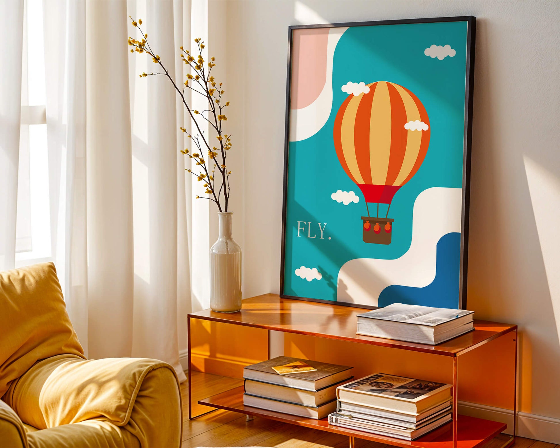 Bunte Heißluftballon-Illustration mit Wolken und abstrakten Formen