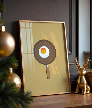 Fried Egg in a Pan on a Light Brown Background - Mi tienda