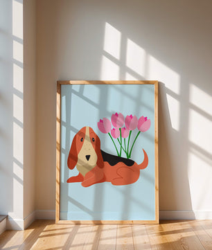 Illustration eines Basset Hound mit rosa Blumen auf hellblauem Hintergrund