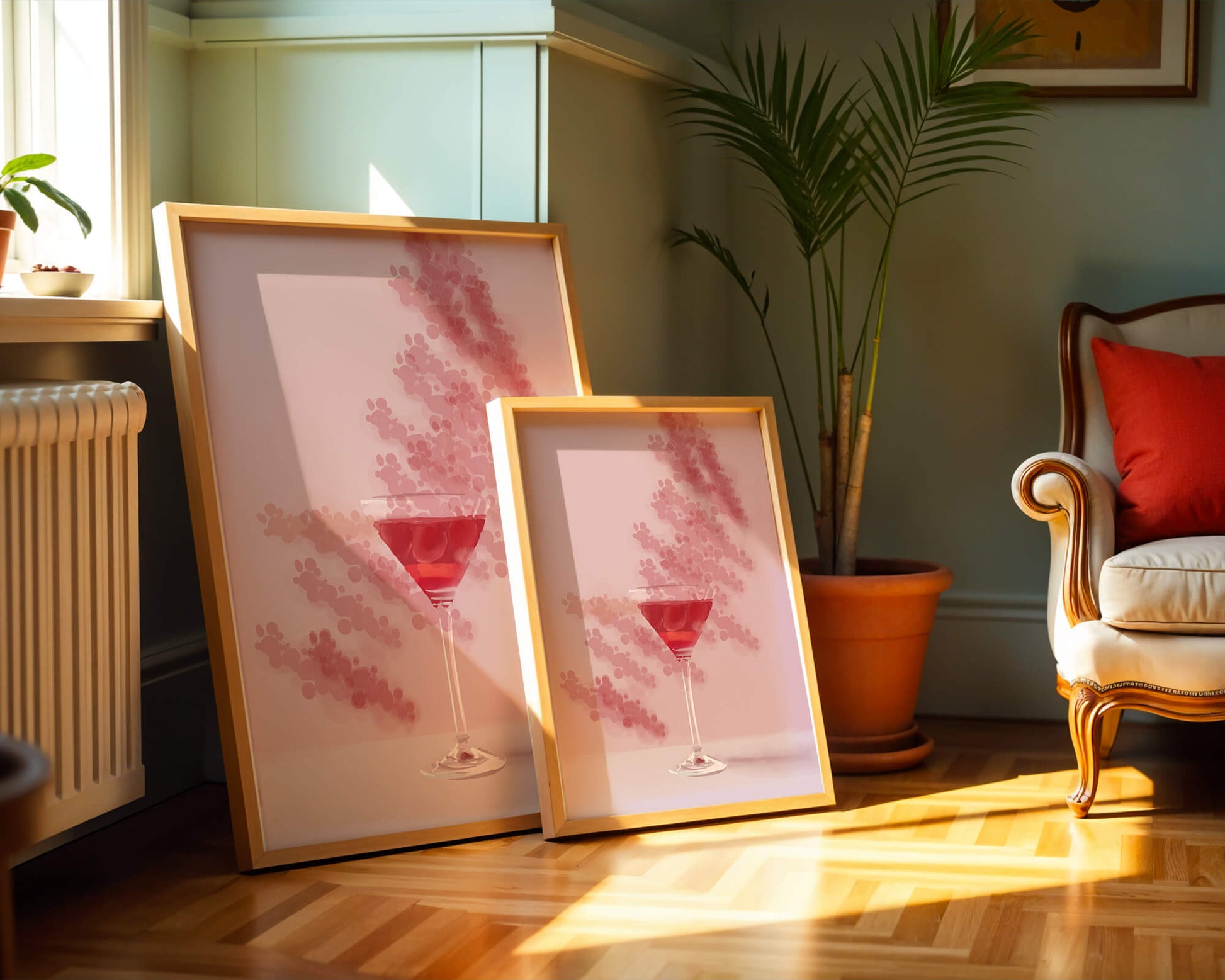 Elegante copa de cóctel roja sobre un fondo texturizado rosa