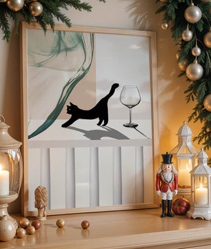 Composición abstracta con gato negro y copa de vino sobre fondo geométrico