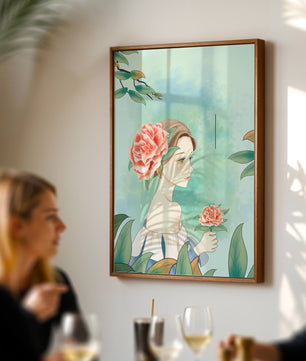 Ilustración de una mujer con una flor y texto que dice "Hola, julio"