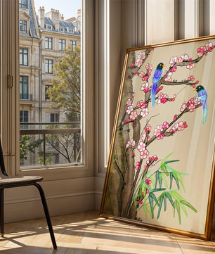 Illustration sereine d’oiseaux sur des branches en fleurs avec des feuilles de bambou