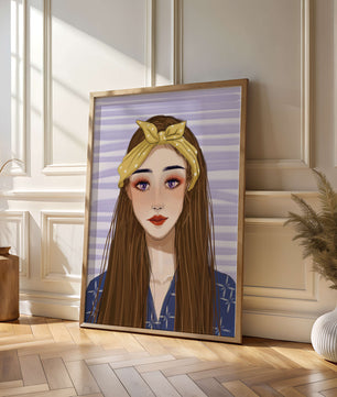 Illustration d'une femme avec un bandeau jaune sur fond rayé
