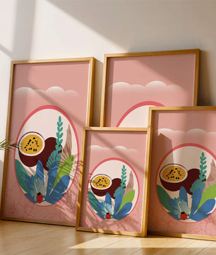 Ilustración de frutas tropicales y hojas con una mariquita sobre un fondo rosa