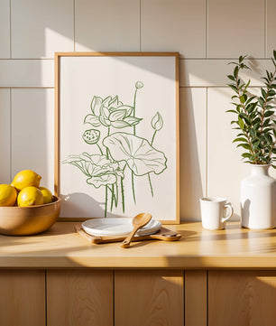 Botanische Illustration einer Lotusblume mit grüner Strichzeichnung auf weißem Hintergrund