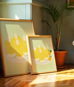 Illustration de sucettes glacées jaunes et d'oranges sur une assiette