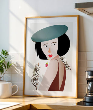 Mujer con sombrero azul y flor en estilo arte moderno