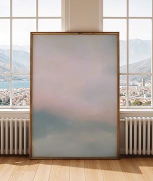Paisaje de nubes abstracto con tonos suaves de rosa y azul
