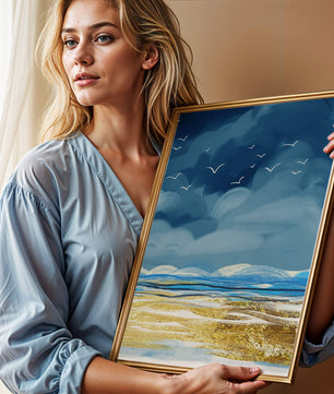 Meereslandschaft mit Vögeln in einer leuchtenden Blau- und Goldpalette