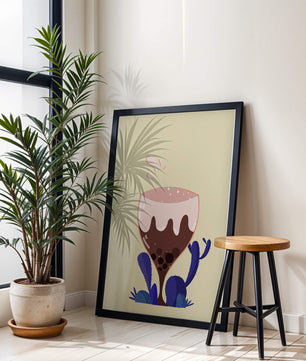 Illustration eines skurrilen Weinglases mit Flüssigkeitsspritzern und violetten Pflanzen