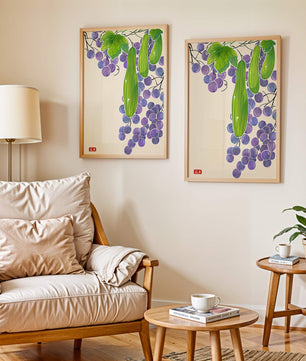 Ilustración de uvas y pepino con colores vibrantes y hojas