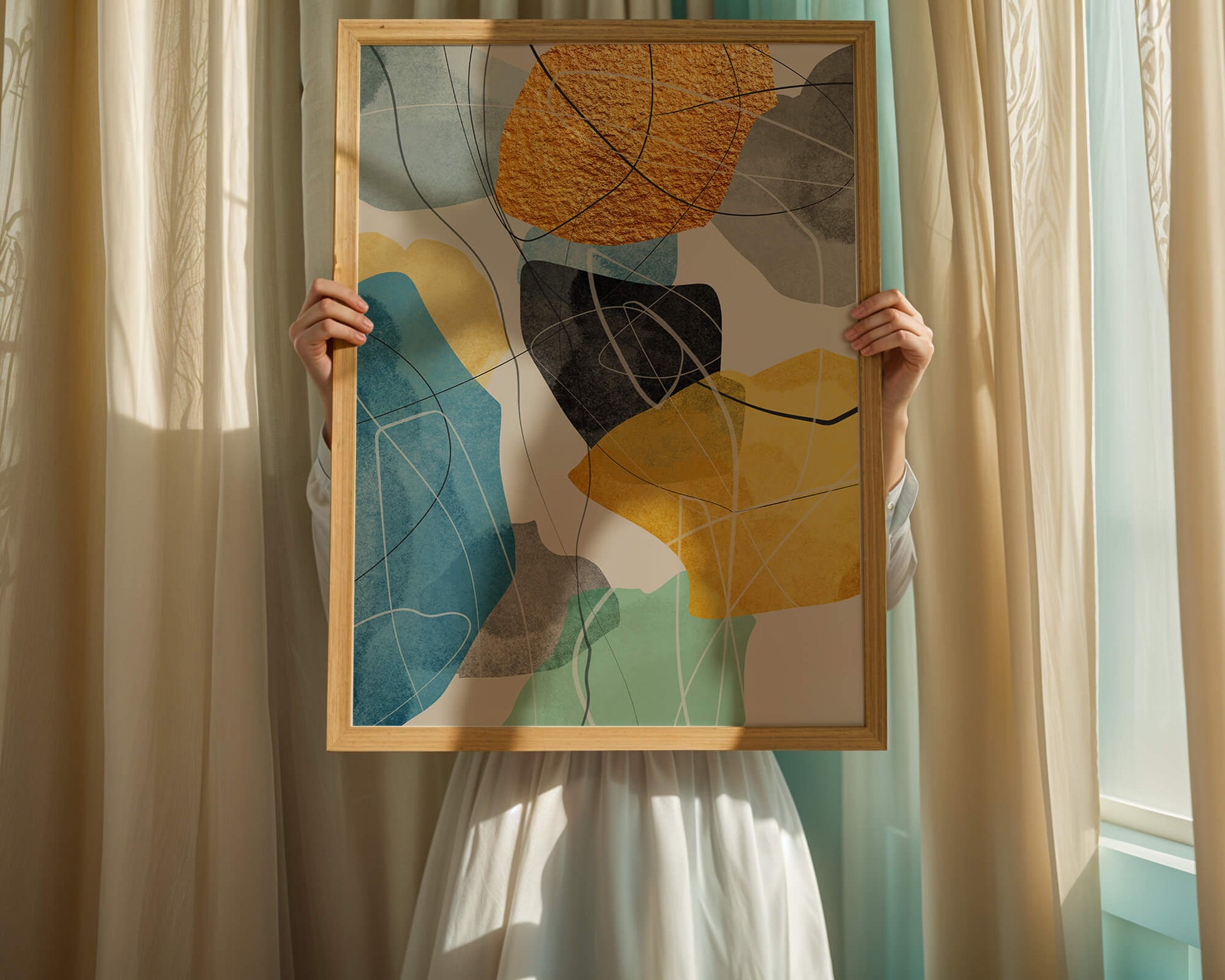 Arte geométrico abstracto con acentos dorados y colores vibrantes