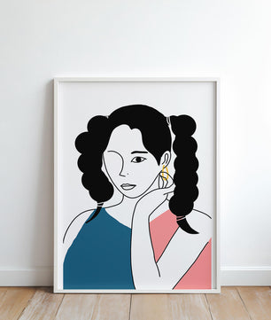 Minimalist Illustration of a Woman with Braided Hair and Gold Earring - Mi tienda