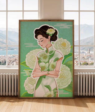Mujer elegante en vestido tradicional floral con expresión serena