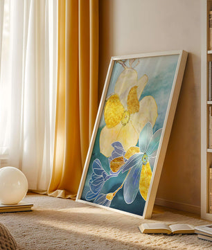 Arte floral abstracto con detalles dorados y tonos azules
