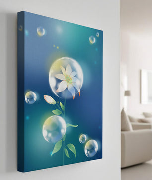 Zarte Blume in transparenten Blasen auf einem verträumten blauen Hintergrund