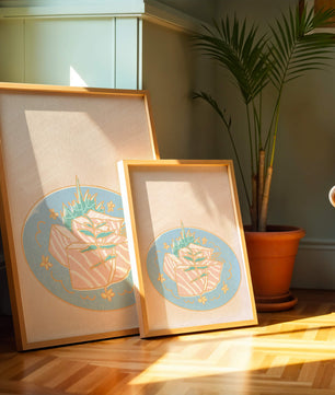 Ilustración de rodajas de sushi fresco en un plato decorativo