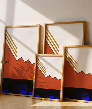 Abstrakte geometrische Komposition mit goldenen Akzenten und kräftigen Farben