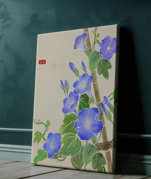Obra floral delicada con glorias matutinas azules vibrantes